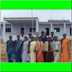 teachers-at-jeeva-jyothi-school.jpg