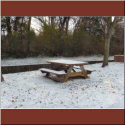 snow-parkbench-murfreesboro-tn.JPG