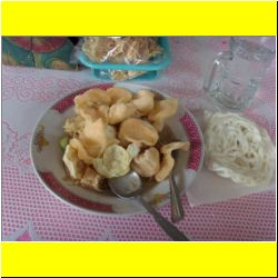 gadogado-is-delicious.JPG