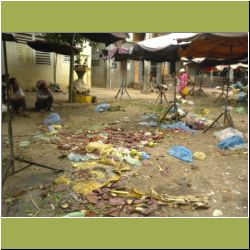 phnom-penh-market-not-nice.JPG