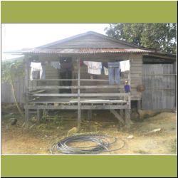 shack-for-filipino-constr-workers.jpg
