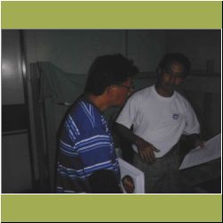 bay-explain-gc-to-potential-distributor.jpg