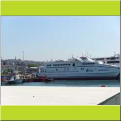 istanbul-port.JPG