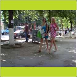 walking-chisinau-moldova.JPG