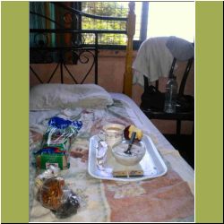 guest-house-breakfast.JPG