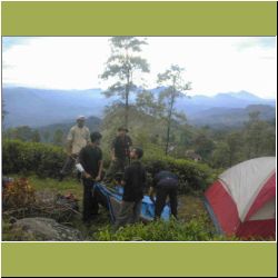 hiking-set-up-tents.JPG